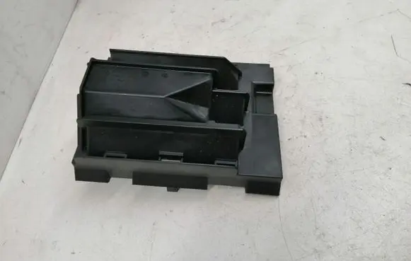 BMW 5 E60 E61 Other engine bay part 61359110113 52953010