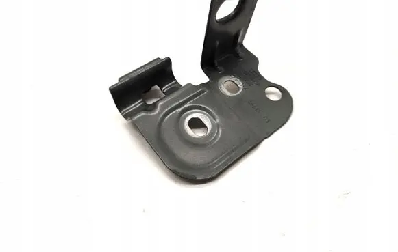 Audi Q7 4M Fender mounting bracket 4M0821167
