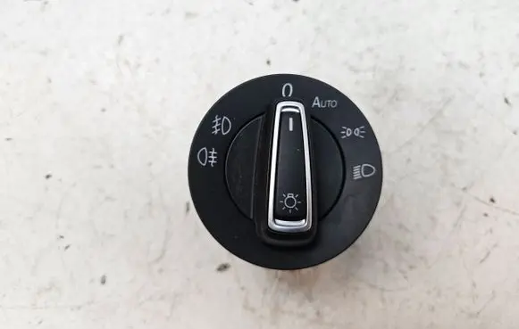 Volkswagen Touran III Light switch 5G0941431BD