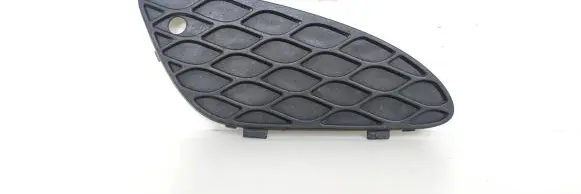 Mercedes-Benz E W211 Front bumper lower grill A2118850253