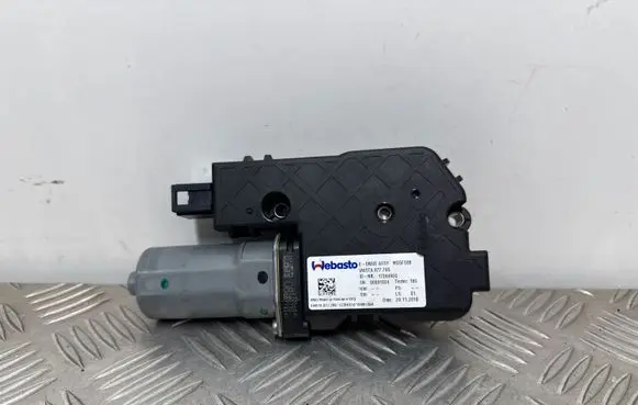 Audi A6 S6 C8 4K Electric sunroof installation 5TA877795