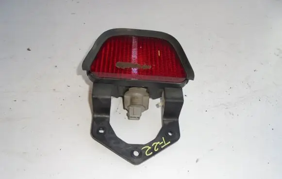 Toyota Avensis T220 Third/center stoplight