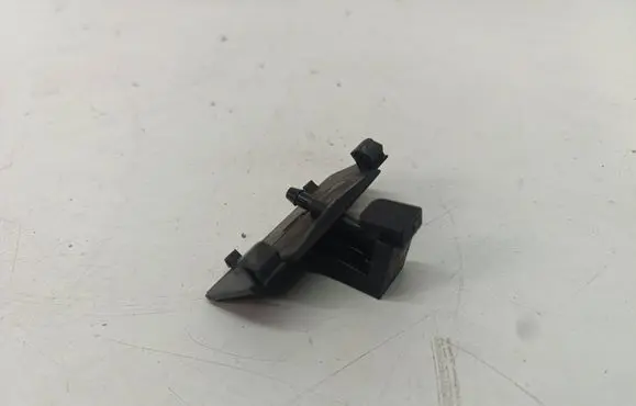 Alfa Romeo Giulietta Windshield washer spray nozzle 