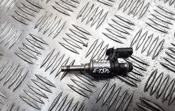 Seat Toledo IV (NH) Fuel injector 0261500354 04E906036Q
