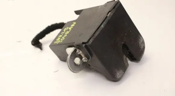 Volkswagen Touran I Tailgate/trunk/boot lock/catch/latch