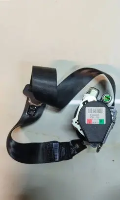 Volvo V40 Rear seatbelt 619894600 076H000 29081