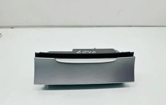 Volkswagen PASSAT CC Ashtray (front) 3C0863284K 00020368
