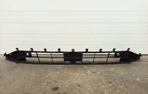 Front bumper lower grill