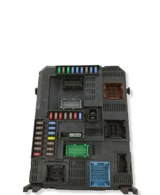 Mitsubishi Outlander Fuse module E1111755 9804067480 20160204