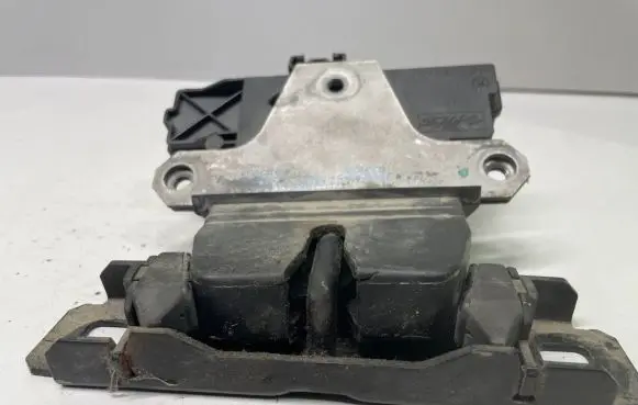 Ford Focus Tailgate/trunk/boot lock/catch/latch 3M51R442A66CA