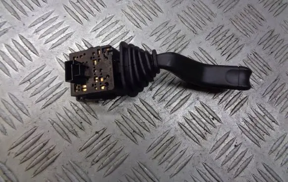 Opel Tigra B Indicator stalk 09185413