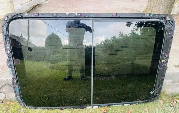 Audi Q5 SQ5 Sunroof glass 80A877041