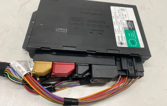 Audi A6 S6 C5 4B Comfort/convenience module 4B0962258E