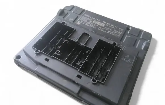 Volkswagen Golf VIII Central body control module 5WA937084AA A3C1226660400