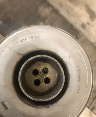 BMW 5 G30 G31 Crankshaft pulley