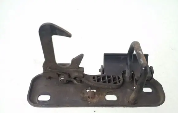 Engine bonnet (hood) release handle