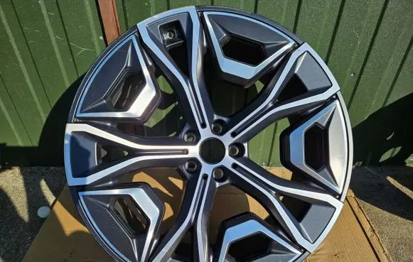 BMW iX R22 alloy rim 5A02658