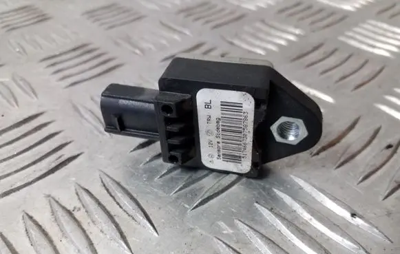 Fiat Croma Airbag deployment crash/impact sensor 51746673