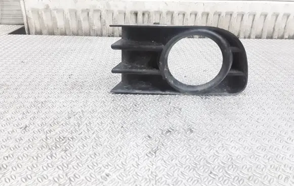 Renault Megane II Front bumper lower grill 8200115118
