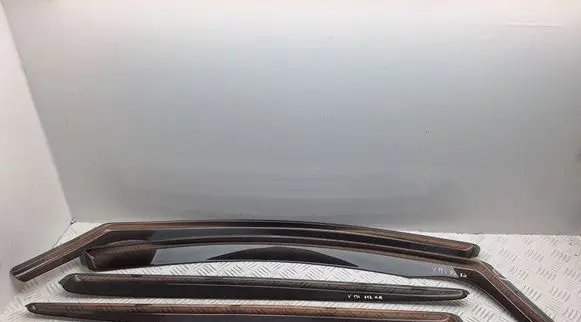 Toyota Corolla Verso AR10 Front door wind deflector 