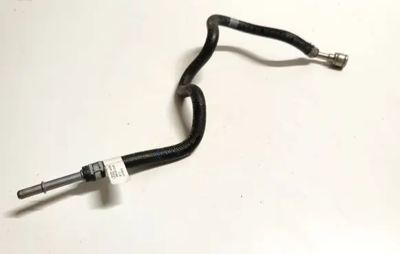 Audi A4 S4 B9 Fuel line/pipe/hose 8W0201215BB