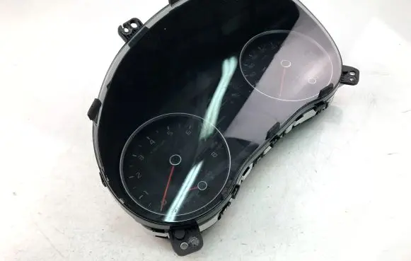 Hyundai i30 Speedometer (instrument cluster) 94033H8700