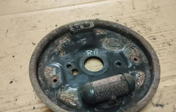 Fiat 500 Rear brake disc plate dust cover 