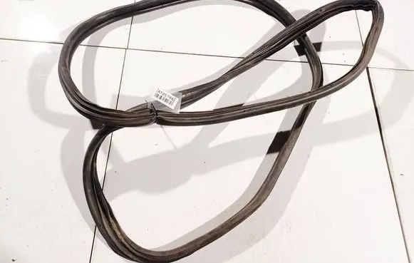 Peugeot Partner Rubber seal rear door 
