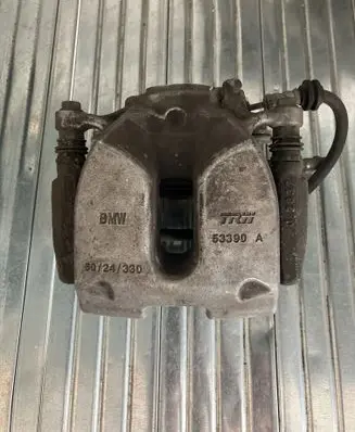 BMW 5 G30 G31 Front brake caliper 53390 53390A