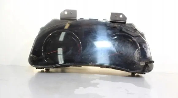 Toyota Avensis T270 Clock 