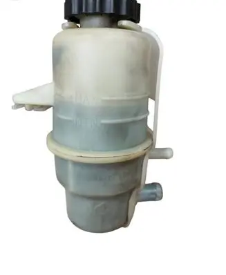 Fiat Freemont Power steering fluid tank/reservoir K05154404AA 05154404AA K05181859AA