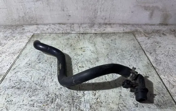 Volvo S40, V40 Breather hose/pipe 617210 824411 3900160988