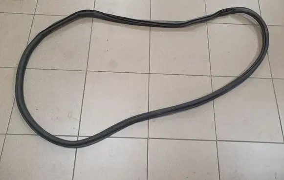 Audi Q2 - Rubber seal rear door 81A833721A