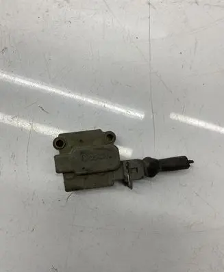 Audi 80 90 S2 B4 Oil level sensor 