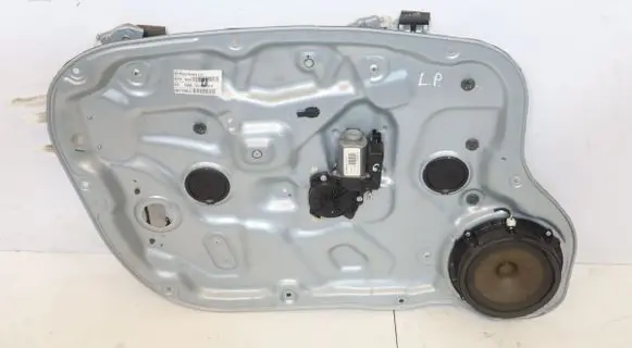 KIA Ceed Front window lifting mechanism without motor 824701H020