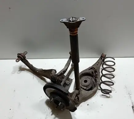 Mazda 3 III Rear wheel hub spindle/knuckle 