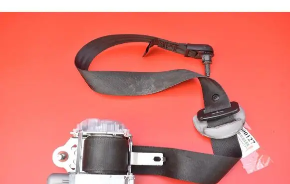 Hyundai i40 Front seatbelt 888103Z000
