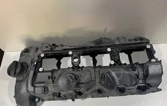 BMW 3 GT F34 Rocker cam cover 7570292