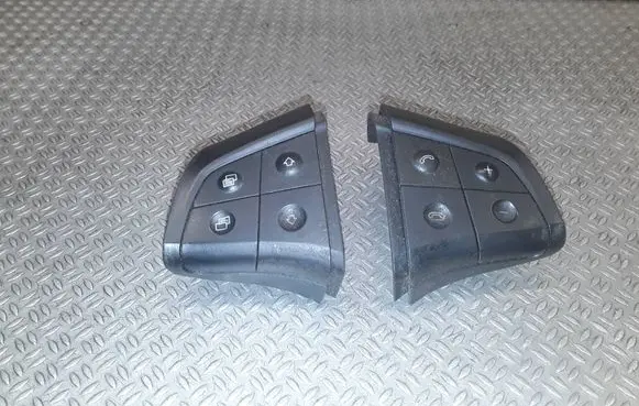 Mercedes-Benz B W245 Steering wheel buttons/switches A1698207910 A1698207810
