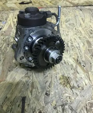 Subaru Outback Fuel injection high pressure pump