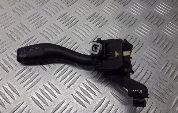 Audi A3 S3 8P Indicator stalk 8P0953513A