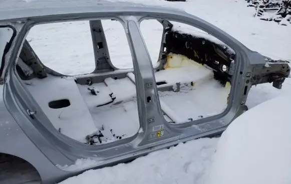 Peugeot 308 Pillar (middle) 