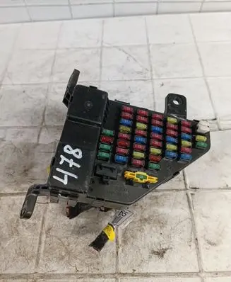 Hyundai Tucson JM Fuse module 911102E001