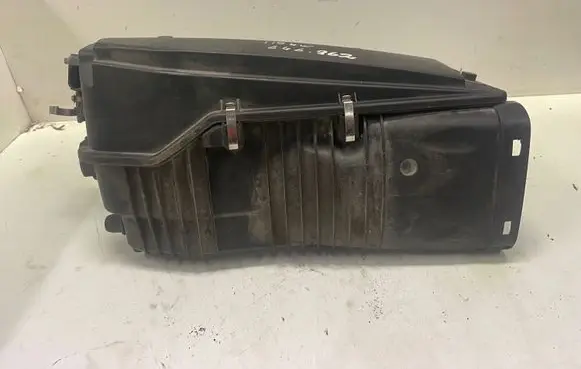 Mercedes-Benz C W203 Air filter box A6460901201 FP0103 LR14533