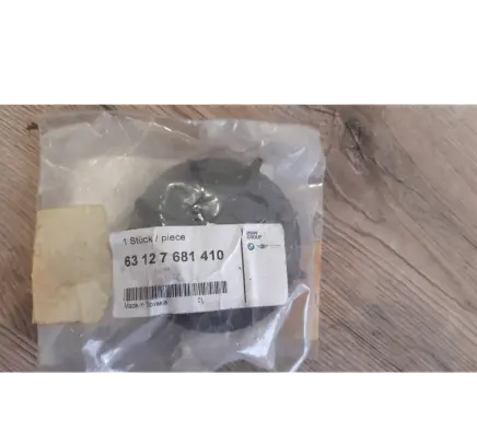 BMW 3 E90 E91 Headlight/headlamp dust cover 63127681410