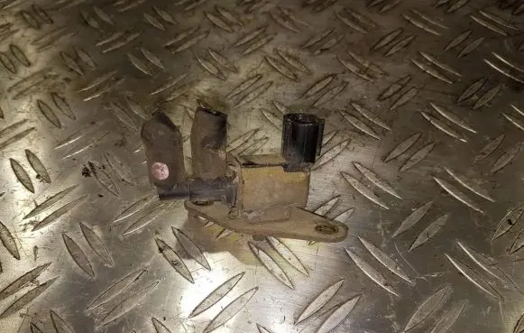 Mitsubishi Space Star Turbo solenoid valve K5T48395 3728