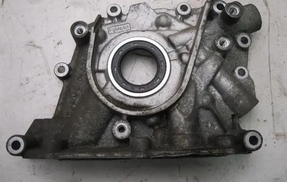 Ford Fiesta Oil pump 98MM6604B1A BV120