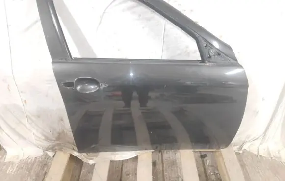 Alfa Romeo 156 Front door VR846A
