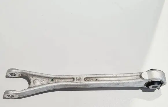 Maserati Ghibli Rear upper control arm/wishbone 670002808