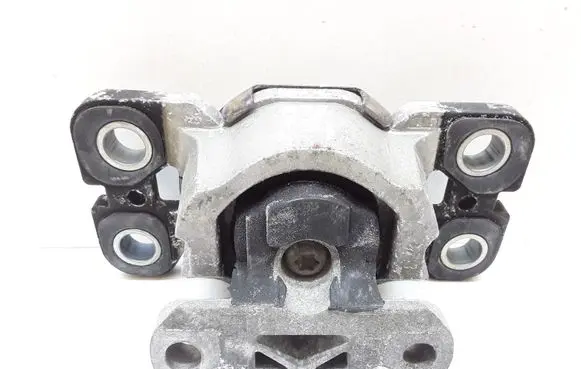 Volvo S80 Engine mount bracket 6G927M121NG